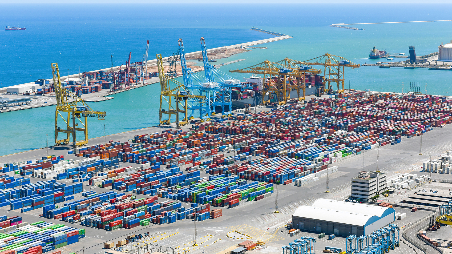 Seaport terminal